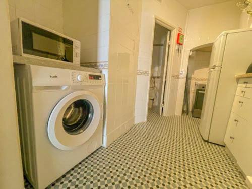 Historical Bica - 3 Bedroom Apartment Lissabon Buitenkant foto